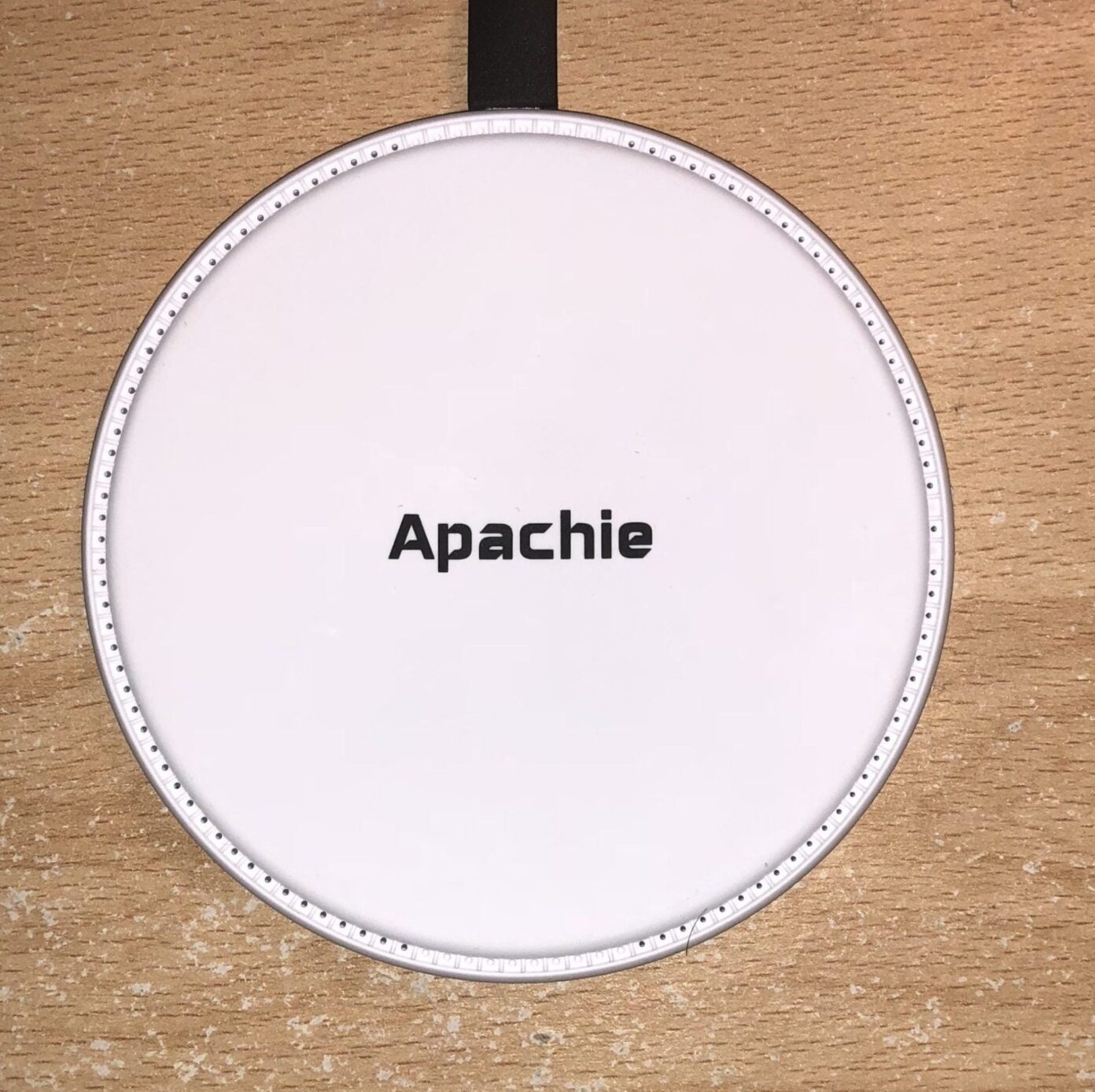 apachie wireless charger 1392x1388 1